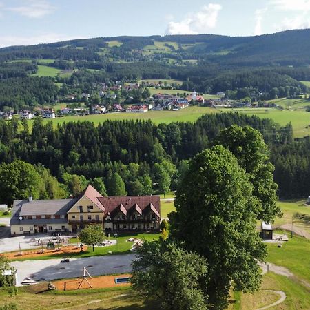 Gasthof Wiesenhofer Hotel Miesenbach  Buitenkant foto
